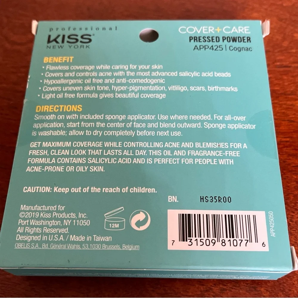 Kiss Cover + care pressed powder Cognac